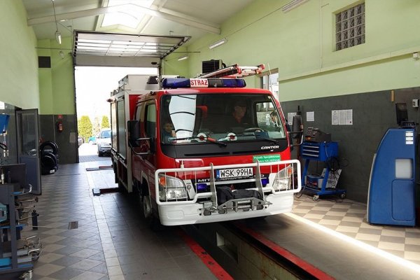 sąsiad w odwiedziny przyjechał